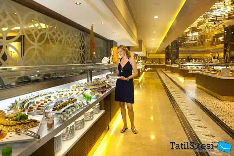 Royal Holiday Palace